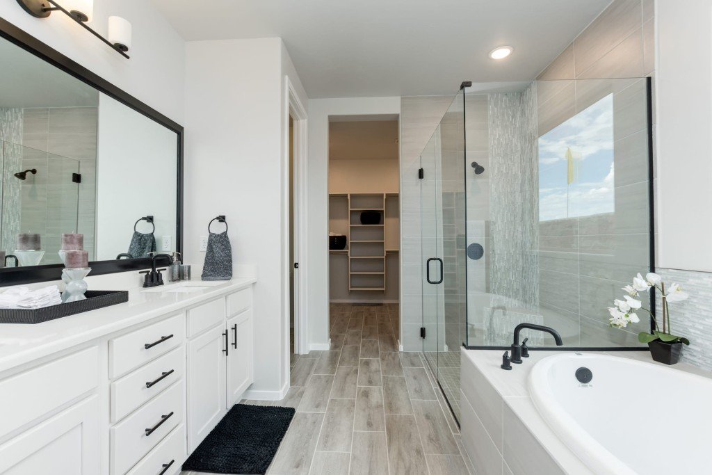 1907 Master Bathroom